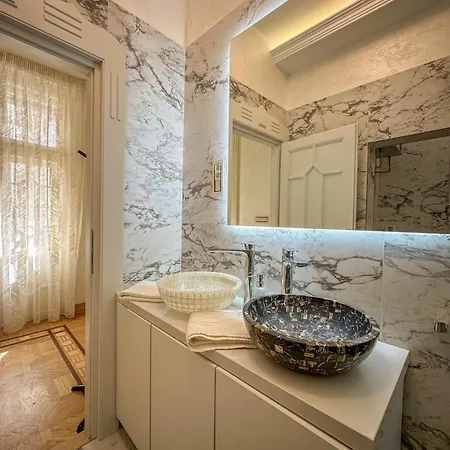 Apartment Djuras In The Center Of Belgrade