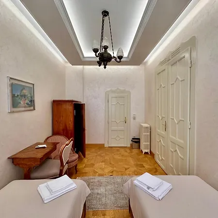 Djuras In The Center Of Apartment *