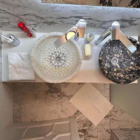 Djuras In The Center Of بلغراد